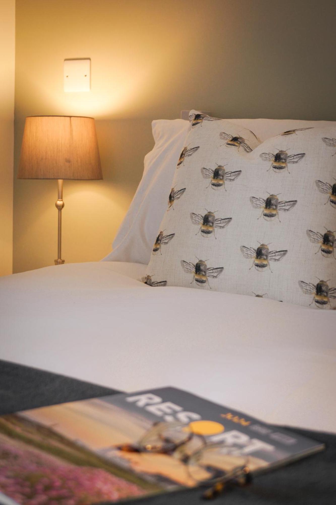 Lemon Tree Inn - Newly Refurbished Coastal Stay Swyre Ngoại thất bức ảnh